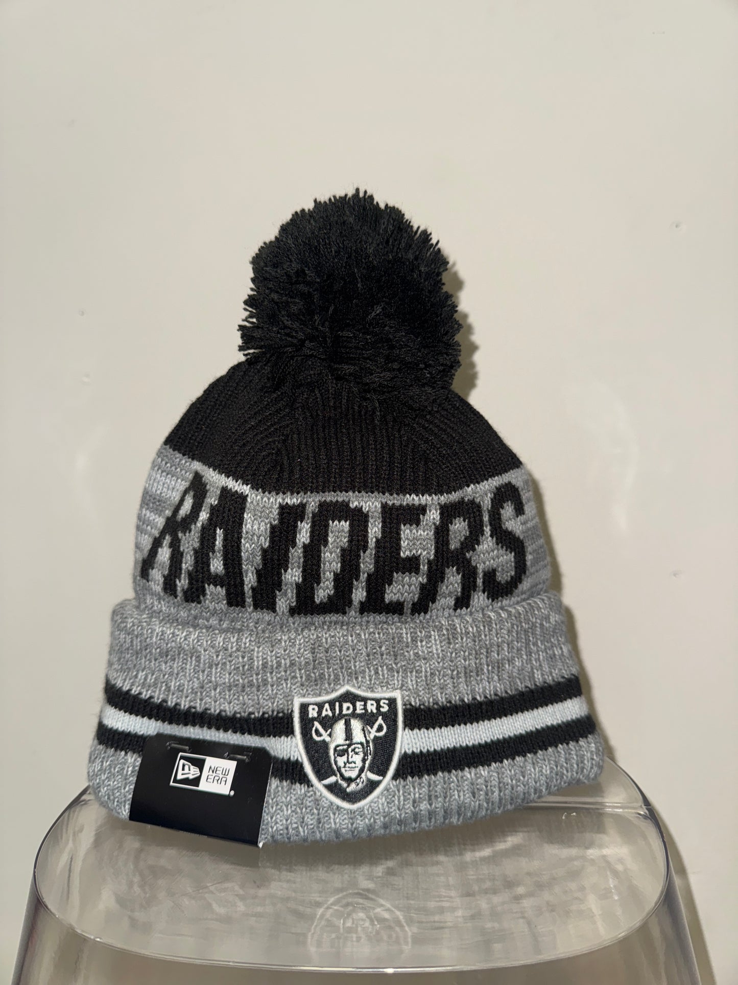 Raiders New Era Sideline Beanie